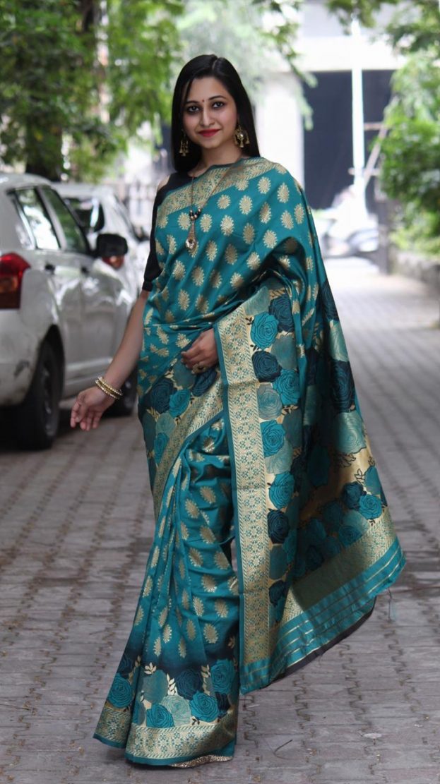 Beautiful kanri border and a meenakari work with Rich pallu soft silk sarees - Image 3